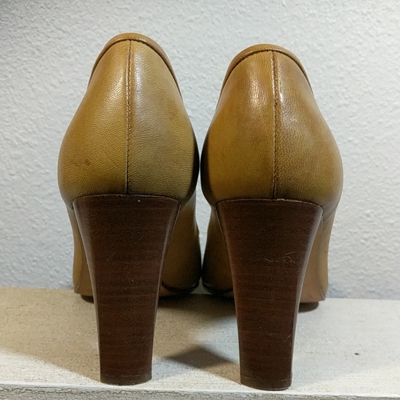 DKNY Italian Made Tan Leather High Heels sz 8 - Picture 4 of 6